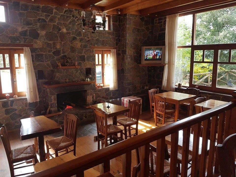Hotel Semeli Goura Buitenkant foto