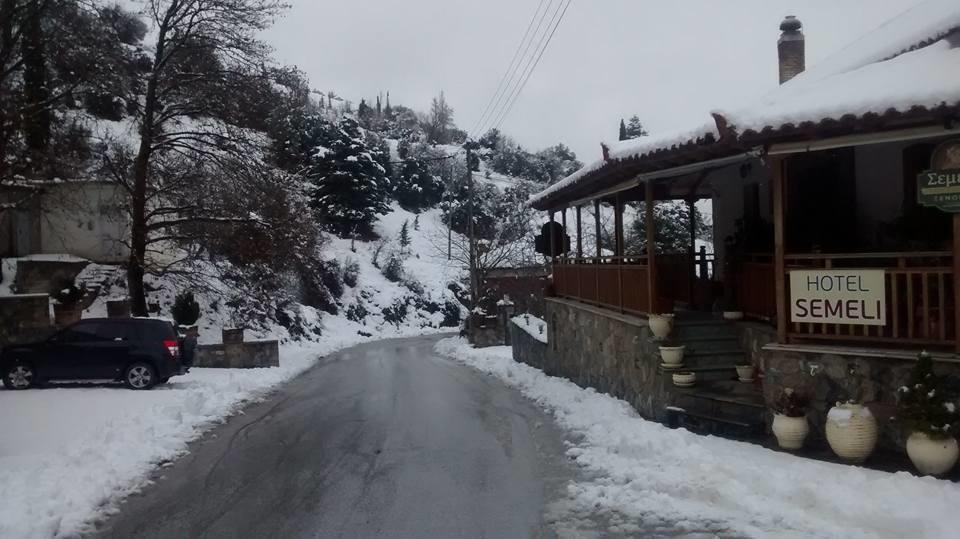 Hotel Semeli Goura Buitenkant foto